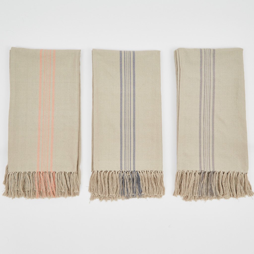Antibes Coral Throw