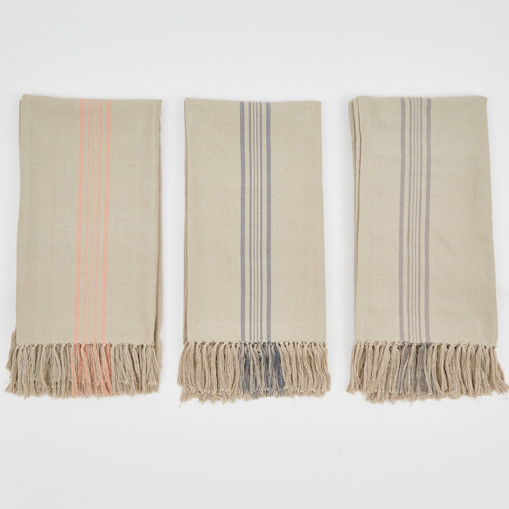 Antibes Coral Throw