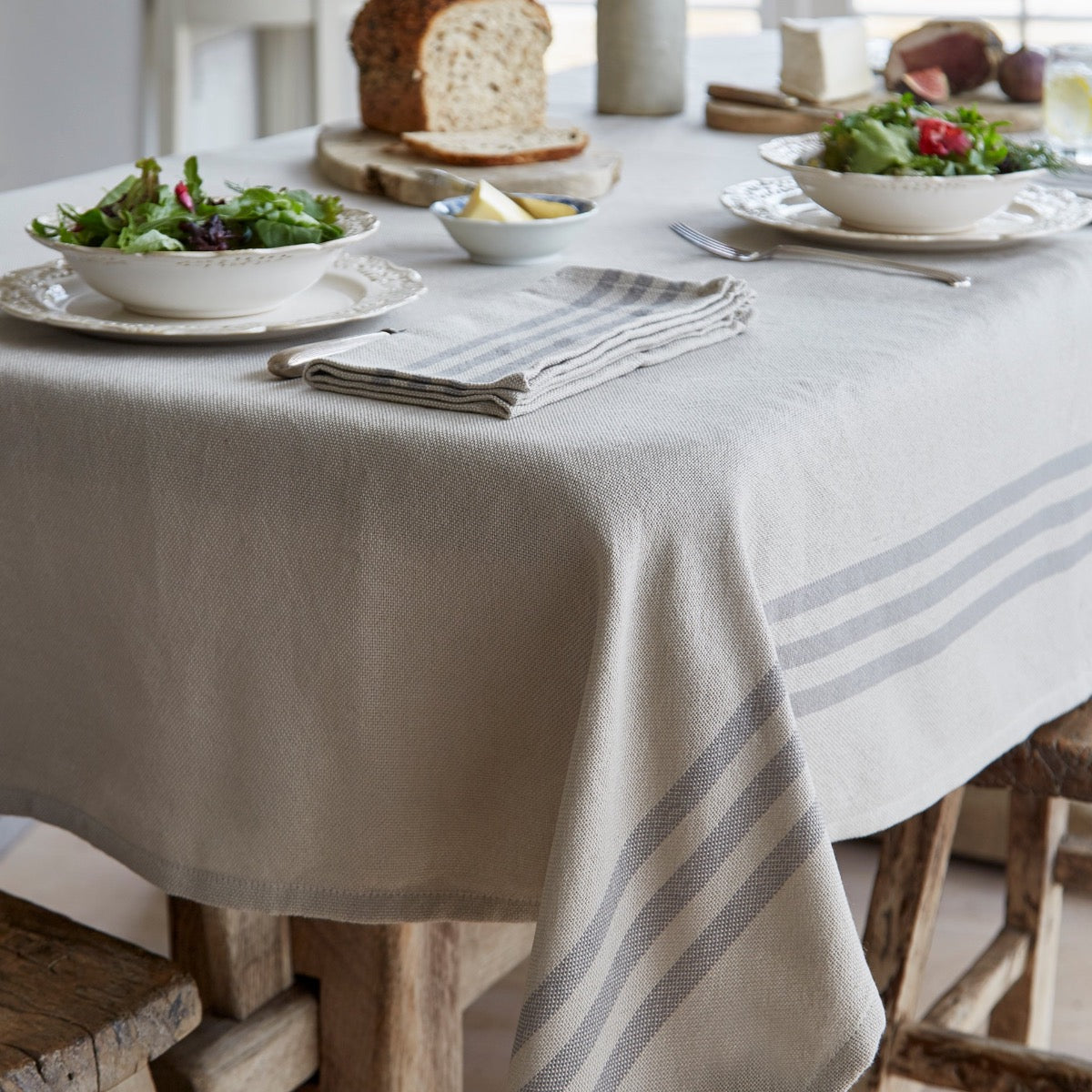 Maxime Linen & Grey Tableclothi