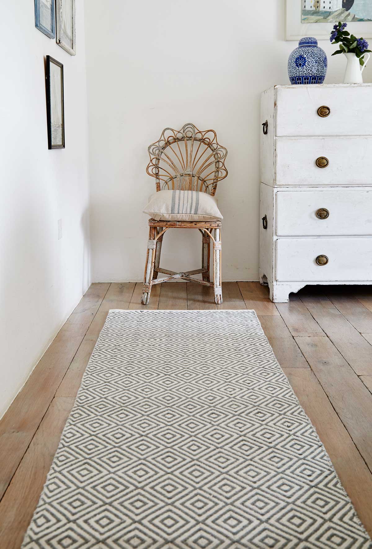 Dove Grey Mora Rug