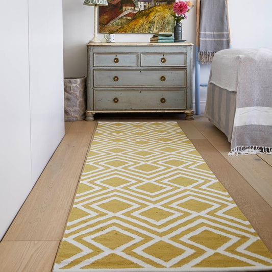 Gooseberry Iris Runner Rug