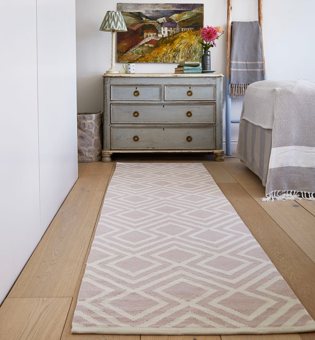 Shell Iris Runner Rug