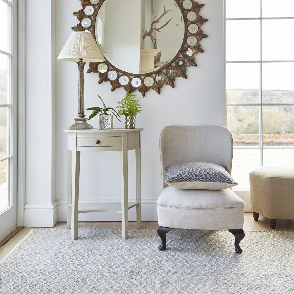 Chinchilla Chenille Rug with chair